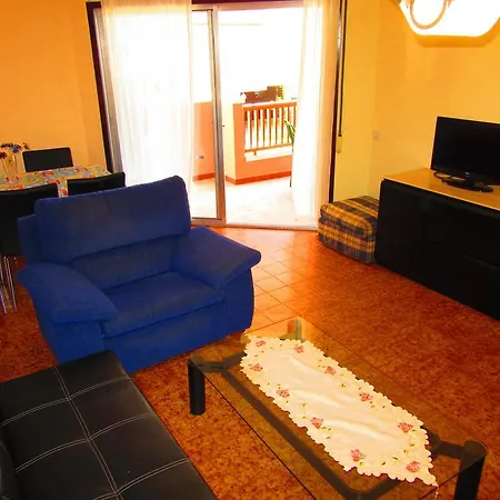 Estel Apartment *